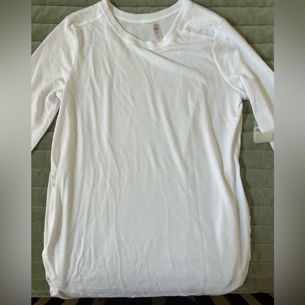 White long sleeve ribbed t-shirt